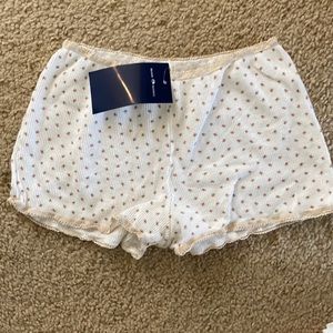 Brandy Melville emery floral lace thermal sweatshorts